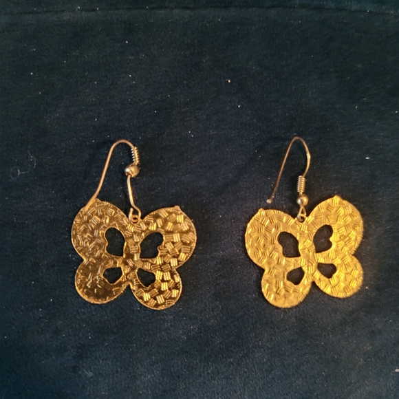 Earrings - Picture 3 of 3